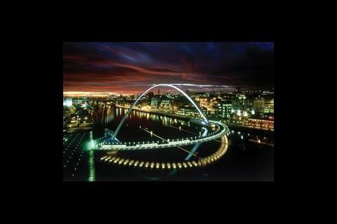 1 Gateshead Millennium Bridge